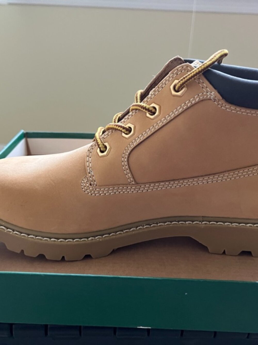New Vintage Basswood Furtado Wheat Leather Boots – Women’s Size 7M Original Box